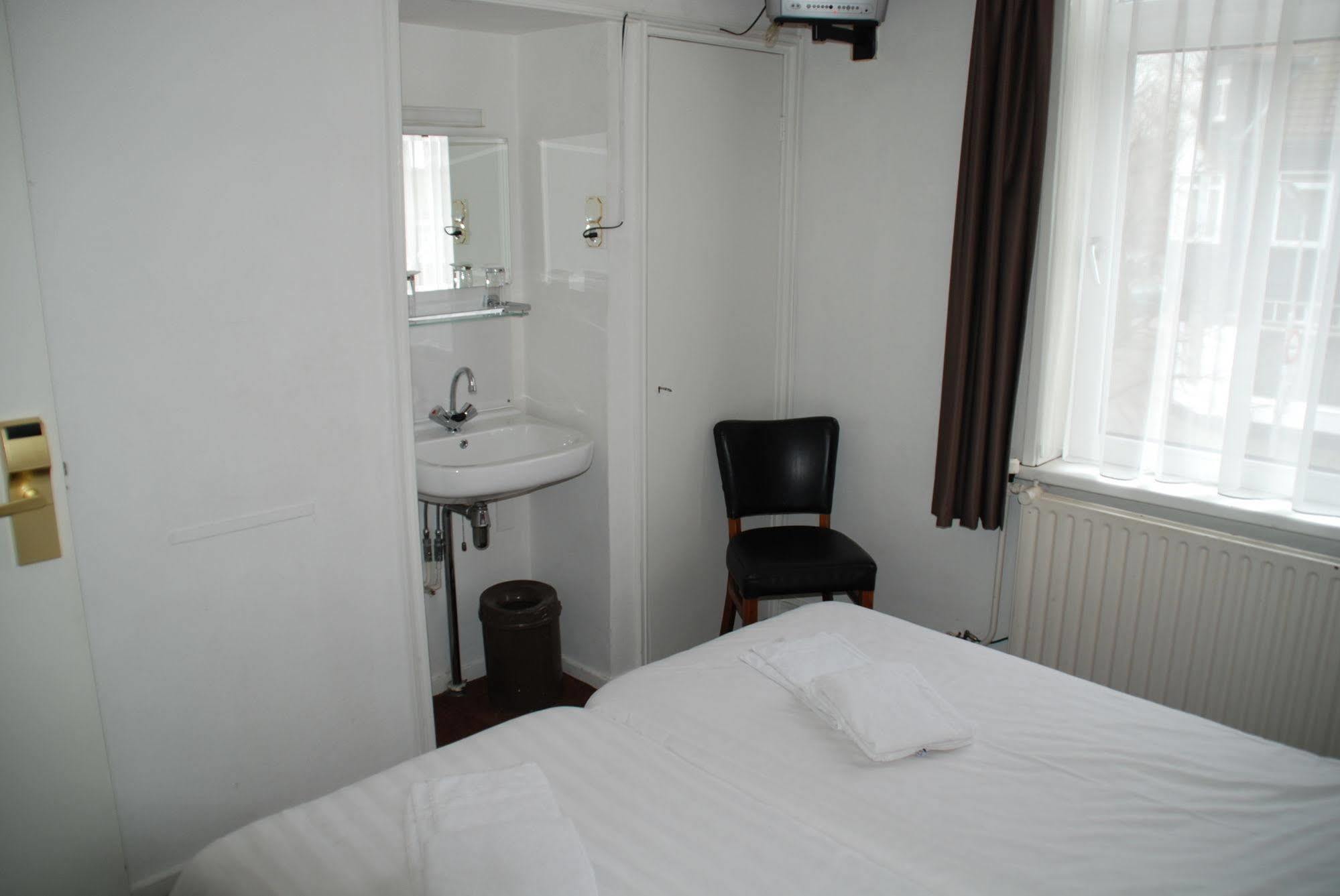 Hotel Cafe Restaurant Abina